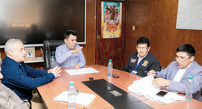 Estadio Los Chankas: Gobierno regional y Municipalidad de Andahuaylas acuerdan impulsar iluminación artificial 